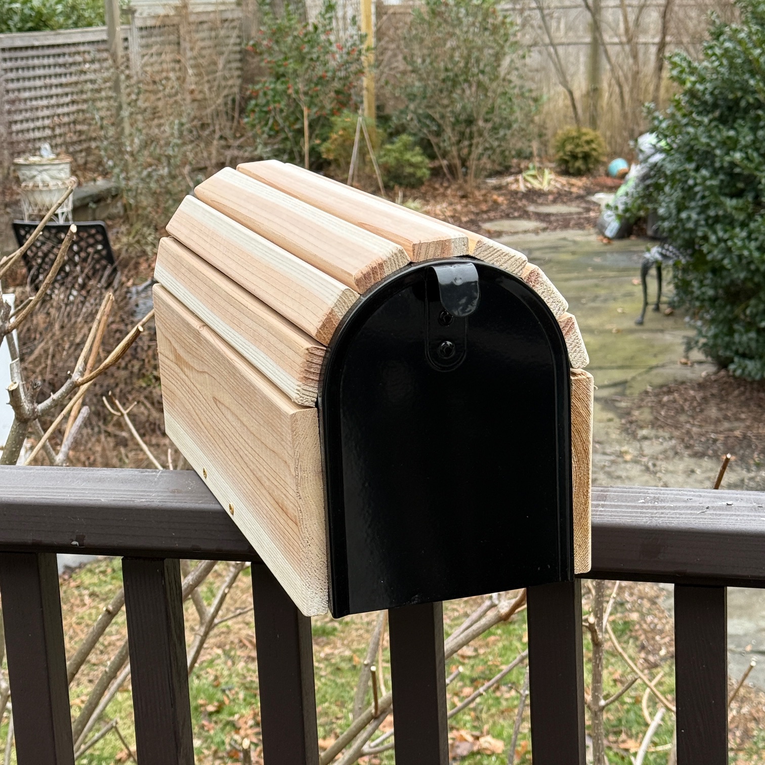 Cedar Slat Mailbox - Front View